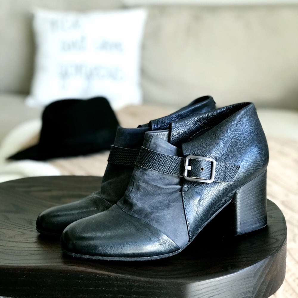 Pantanetti ankle boots